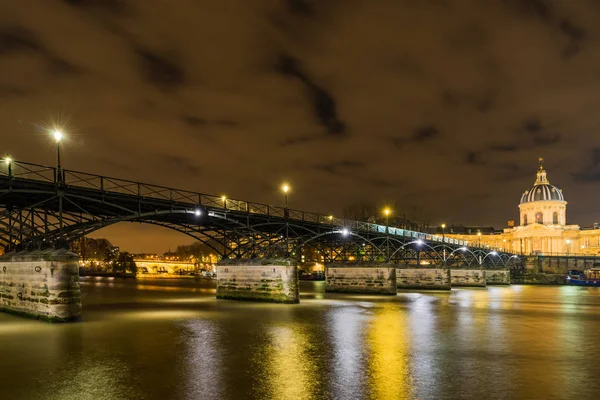 Paris Seine Ribera Por Noche —  Fotos de Stock