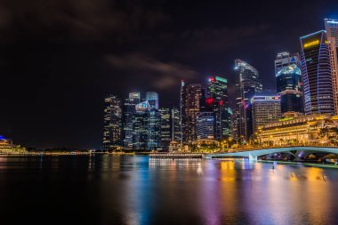 Singapore, Singapur - 22 Nisan 2018: Viewat Singapur şehir Singapur ikonik yerlerinden olan manzarası,