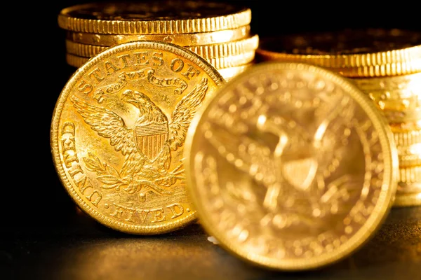 Real Gold Coins Dark Background — Stock Photo, Image