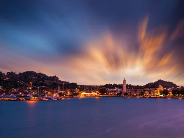 ザキントス島町港 ザキントス ギリシャの中に沈む夕日 — ストック写真