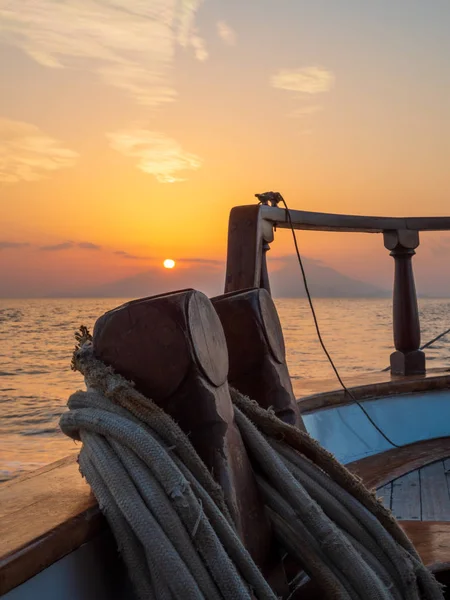 Sunset Sailboat Deck While Cruising Cyclades Greece — Stock Photo, Image