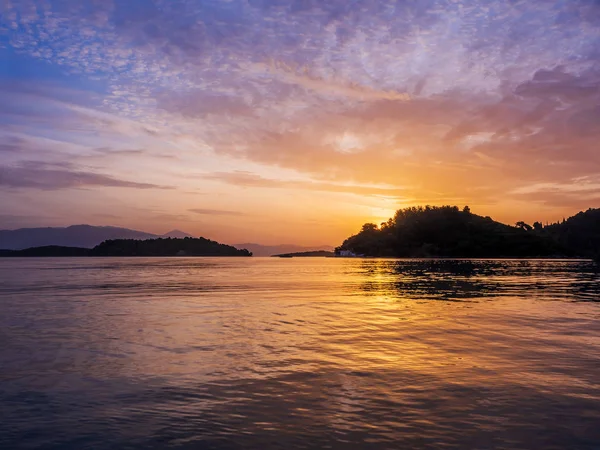 Východ Slunce Záliv Nidri Lefkas Jónského Ostrova Řecka — Stock fotografie