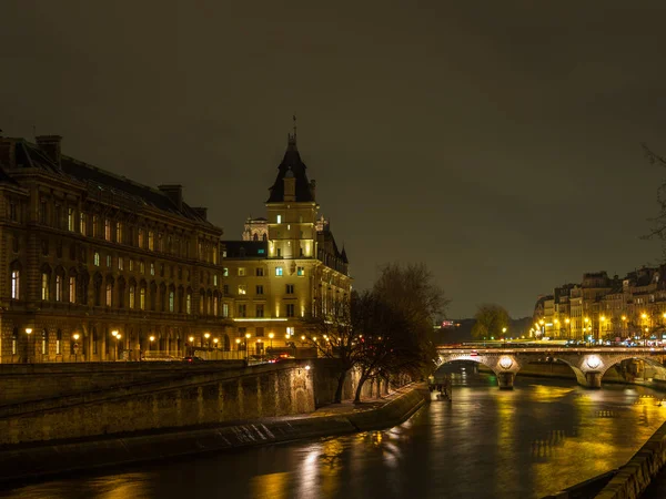 Paris France Ночам — стоковое фото