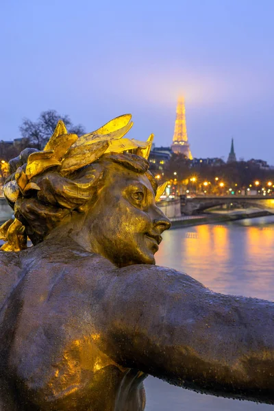 Париж Франція 2018 Грудня Міст Олександр Iii Увечері — стокове фото