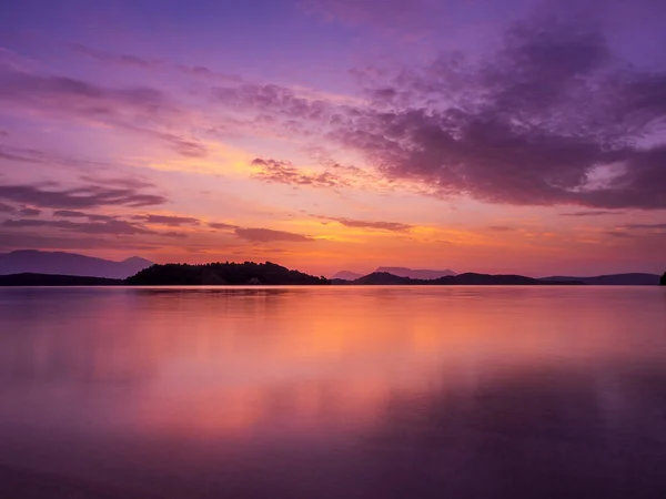 Alba Sulla Baia Nidri Nell Isola Ionica Lefkas Grecia — Foto Stock