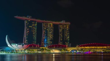 Singapur ışık ve su Spectra göster
