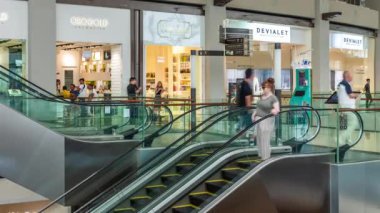 Singapore City, Singapur - 10 Aralık 1018: Marina Bay Sands Singapur, Shoppes