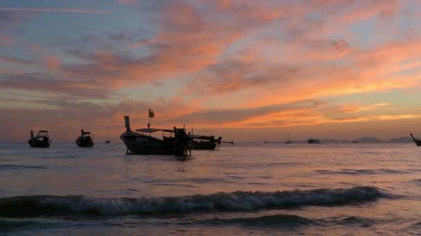 Traditionnel Bateau Longue Queue Coucher Soleil Thaïlande — Video