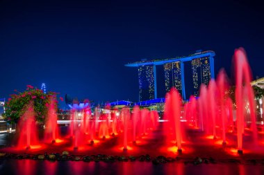 Spectra ışık ve su Marina defne kum Casino otel dallamalar göster