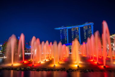 Spectra ışık ve su Marina defne kum Casino otel dallamalar göster