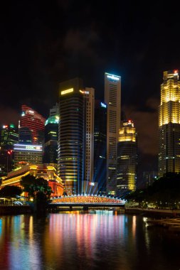 Singapur Şehri Skyline 'da görüntüle