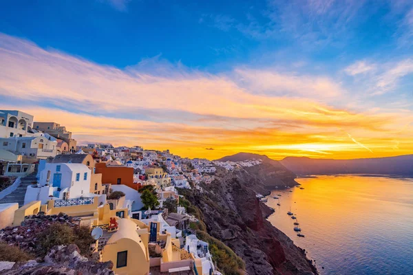 Nascer do sol em Oia Santorini — Fotografia de Stock