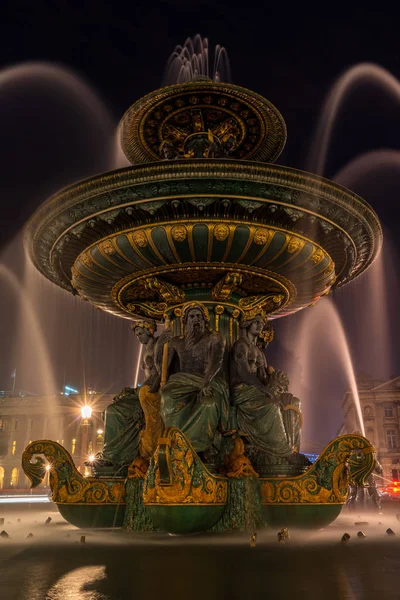 Fontaine Place de la Concorde em Paris França — Fotografia de Stock