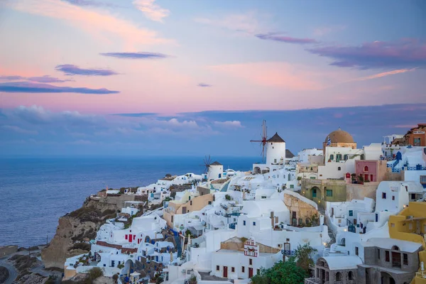 Oia Santorini 'de gündoğumu — Stok fotoğraf