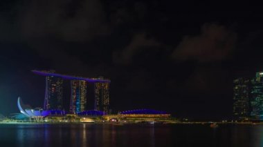 Singapore City, Singapur - 2 Mart 2019: Spectra ışık ve su gösteri Marina defne kum Casino Hotel Downtown Singapur 