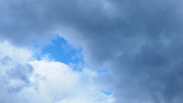 A Moody sky Nuage scape timelapse