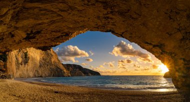 Lefkas adasında Porto Katsiki plaj 