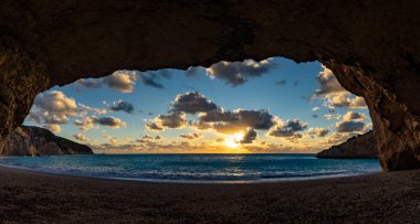 Lefkas adasında Porto Katsiki plaj 