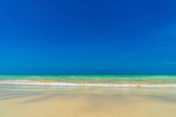 Una increíble playa tropical —  Fotos de Stock