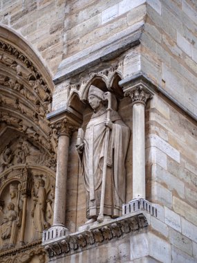 Notre dame Paris Heykeli 