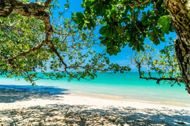 Beyaz Kum Kumsalı Khao Gölü