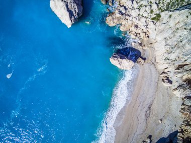Lefkas'taki Kathisma plajında drone görünümü 