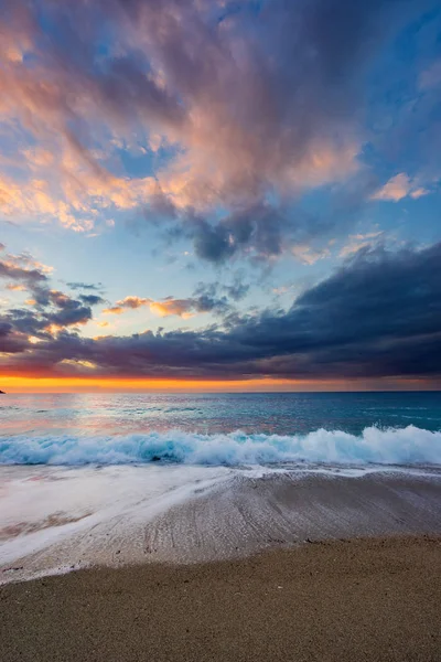 Sunset at the beach in Lefkas — Stock Photo, Image