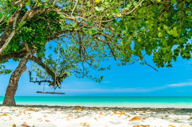 Beyaz Kum Kumsalı Khao Gölü