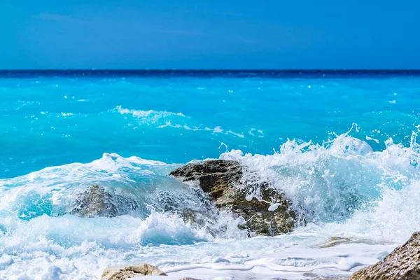 Vildt hav i Lefkas - Stock-foto