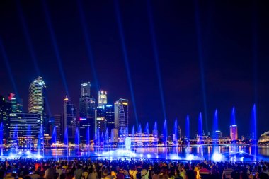 Spectra ışık ve su Marina defne kum Casino otel dallamalar göster
