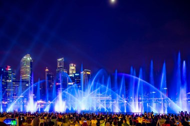 Spectra ışık ve su Marina defne kum Casino otel dallamalar göster
