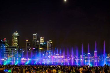 Spectra ışık ve su Marina defne kum Casino otel dallamalar göster