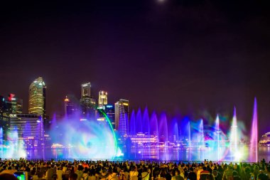 Spectra ışık ve su Marina defne kum Casino otel dallamalar göster