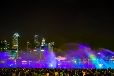 Spectra ışık ve su Marina defne kum Casino otel dallamalar göster