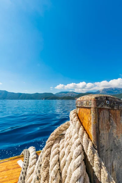 Navegando no mar Jónico em Lefkada — Fotografia de Stock