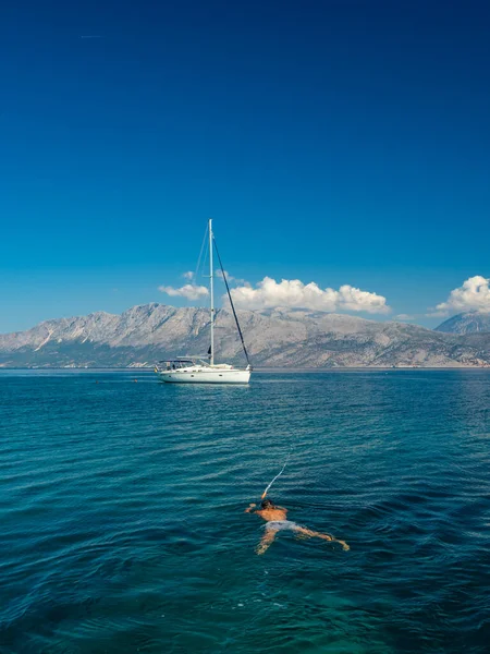 Sailing in the Ionian sea in Lefkada — Stock Photo, Image