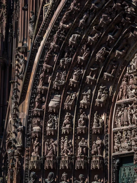 Utanför Katedralen Notre Dane Strasbourg Alsace Frankrike — Stockfoto