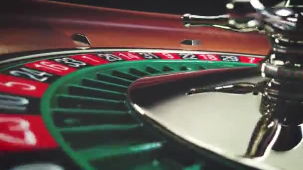 Mesa Ruleta Cámara Lenta Cerca Casino Enfoque Selectivo — Vídeo de stock