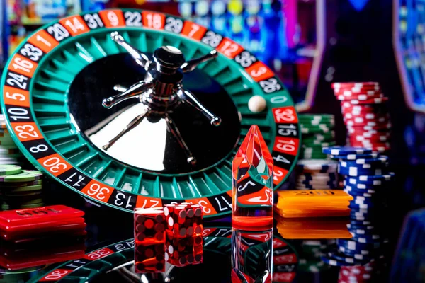 Casino Set Roulette Cards Dice Chips Blackjack Mat — Stock Photo, Image