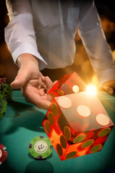 Man Gambling Craps Table Casino Selective Focus — Stock Photo, Image