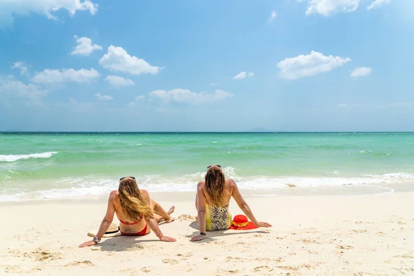 Vacker Kvinna Stranden Thailand — Stockfoto