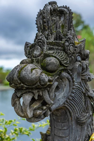 Socha Paláci Tirta Ganga Bali Indonesia — Stock fotografie