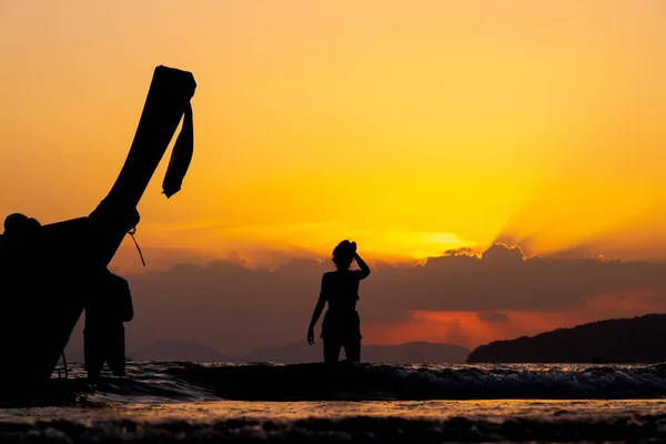 アオナンの夕日 クラビ県タイ — ストック写真