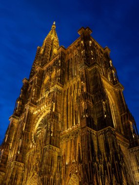 Alsace Fransa 'daki Katedral Notre dame de Strasbourg