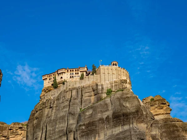 Meteora Görögország Szent Kolostora Homokkő Kőképződmények — Stock Fotó