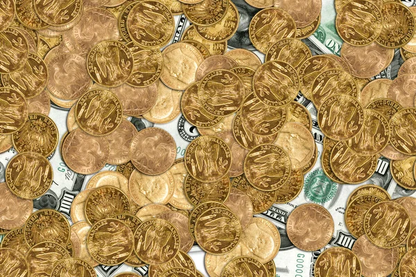 Πολλά Χρυσά Νομίσματα Και Χαρτονομίσματα Των 100 Δολαρίων — Φωτογραφία Αρχείου