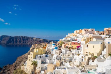 Yunanistan 'ın Santorini adasındaki Oia manzarası