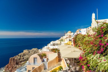 Yunanistan 'ın Santorini adasındaki Oia manzarası