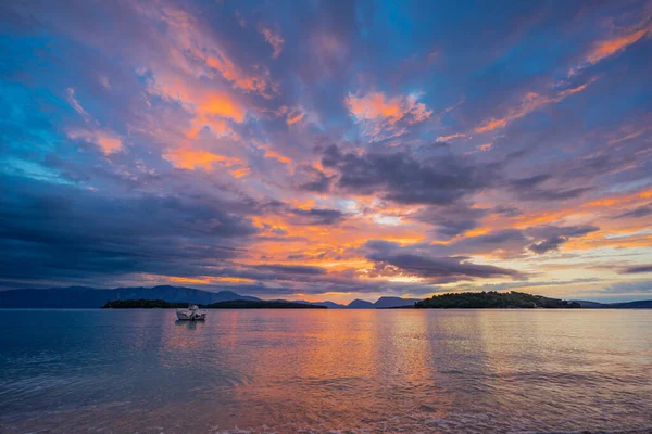 Baia Nidri All Alba Lefkas Grecia — Foto Stock