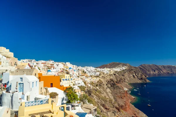 Yunanistan 'ın Santorini adasındaki Oia manzarası